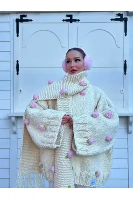 HÜMANATURAL Rosalin El Örgüsü Gül Detaylı Oversize Kazak (36-44 beden arası uyumludur)