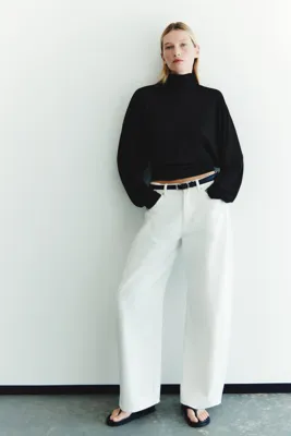 H&M Yarasa Kollu ve Yarım Balıkçı Yakalı Üst