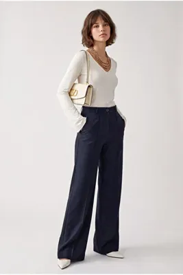 Drop by TrendyolMilla Yüksek Bel Düz Paça Kumaş Pantolon Lacivert