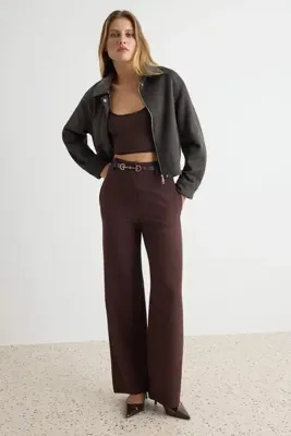 TRENDYOLMİLLA Kahverengi Düz Wide Leg/Geniş Paça Scuba Krep Örme Pantolon TWOAW27PL00040