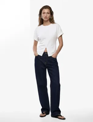 Koton Pamuklu Slim Fit Hafif Peplum Kesim Kısa Kollu Bisiklet Yaka Yırtmaç Detaylı Tişört