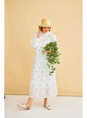 BASICPARK Guıpure Nakışlı ve Düğmeli Brode Oversize Mavi Elbise Mavi
