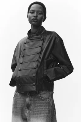 H&M Düğme Detaylı ve Kaplamalı Ceket
