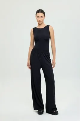 SHEISMONO Soft Touch Düz Kesim Bol Pantolon Siyah