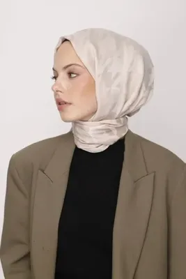 VALORSCARF VANİLYA KAZAYAĞI DESEN İPEKSİ JAKAR ŞAL