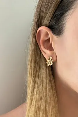 Lavian Accessories Gold Zarif Mina Çiçek Küpe