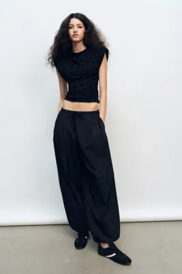 H&M Flok Baskılı ve Yarım Balıkçı Yakalı Üst