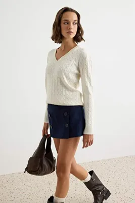 TRENDYOLMİLLA Ekru More Sustainable Saç Örgü V Yaka Oversize Triko Kazak TWOAW27KZ00222