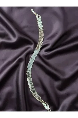 Genel Markalar Zirkon Taşlı Balıksırtı Çavuş Model V Tasarım Lüks Kadın Bileklik