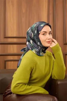 Silk Home Twill İpek Eşarp Koyu Mor-Zümrüt Desenli Tok Duruşlu 90x90