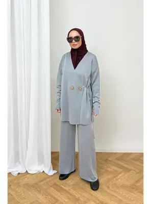 Melike Tatar Düğmeli Triko Takım 87-25310 GRİ