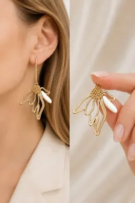Dora Accessories Kadın Beyaz Mineli Çiçek Küpe