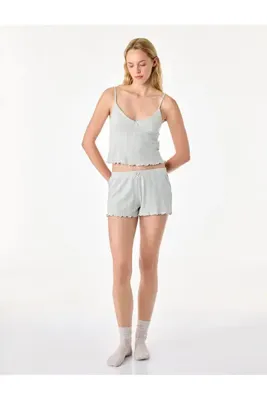 Koton Fiyonk Detaylı Dokulu Pamuklu Askılı Şortlu Pijama Takımı