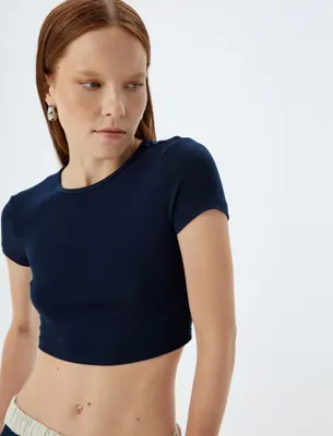 Koton Viskon Kumaş Kısa Kollu Bisiklet Yaka Slim Fit Crop Body