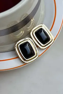 AMORE.İST STORE Madam Gold Çerçeveli Küpe