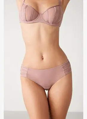 Kom Melly Transparan Brazilian Külot