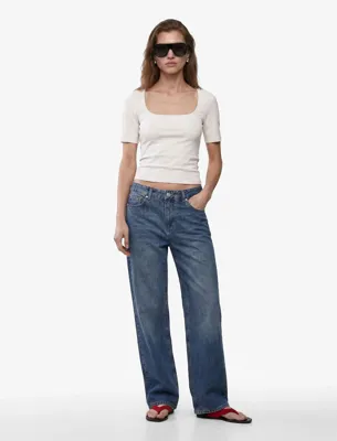 Koton Pamuklu Slim Fit Kısa Kollu Kare Yaka Tişört