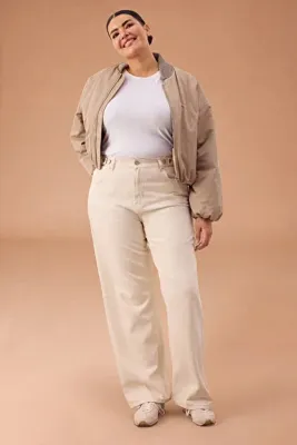 Trendyol Curve Ekru Beli Lastikli ve Ayarlanabilir Wide Leg Geniş Paça Büyük Beden Pantolon TBBAW26AR00018