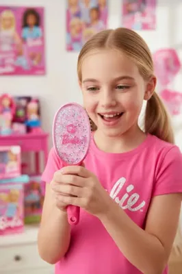 Barbie Lisanslı Simli Saç Fırçası – Işıltılı ve Nazik Tarama Sağlayan Tasarım 26,5 Cm