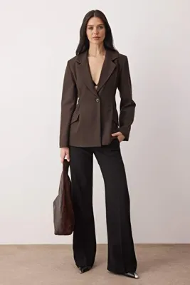 TRENDYOLMİLLA EXCLUSIVE Özel Koleksiyon Kahverengi Fitted Kaşe Blazer Ceket TWOAW26BC00054