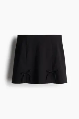 H&M Fiyonk Detaylı Mini Etek