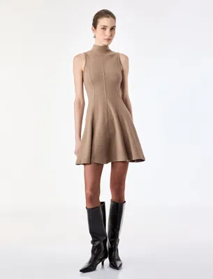 Koton Dikiş Detaylı Slim Fit Kolsuz Dik Yaka Kloş Mini Elbise