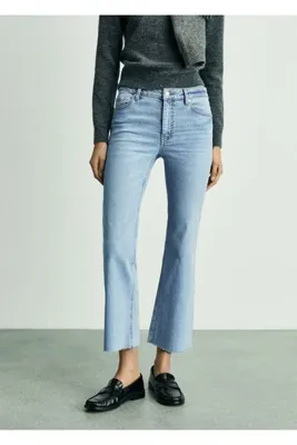 MANGO Woman Sienna flare crop jean pantolon