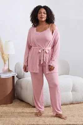 Trendyol Curve Pudra 3'lü Paket Bağlama ve Dantel Detaylı Örme Pijama Takımı TBBAW26AI00040